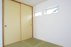 mrhm009